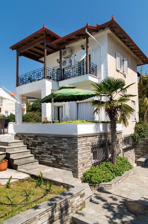 Beach Front Villa Nea Kallikrateia Exterior foto