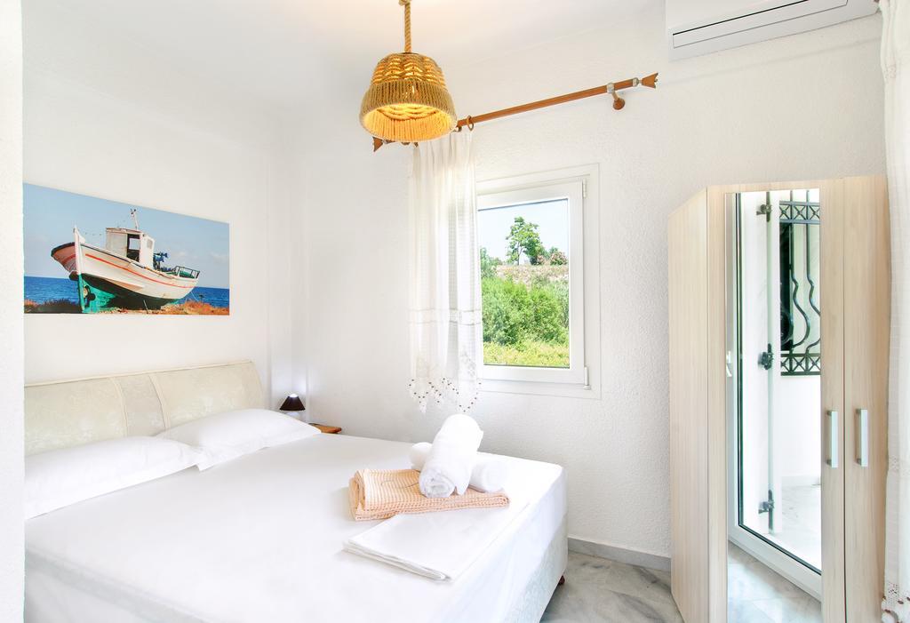 Beach Front Villa Nea Kallikrateia Exterior foto